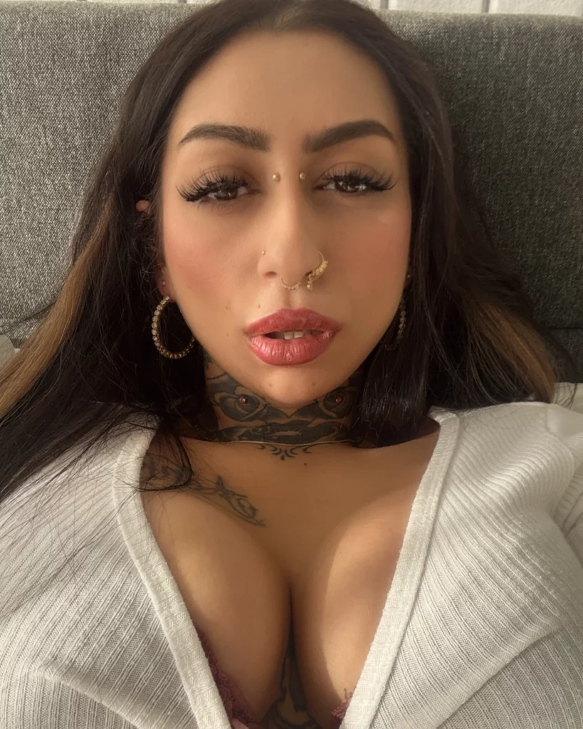 pinkerbell titten selfie